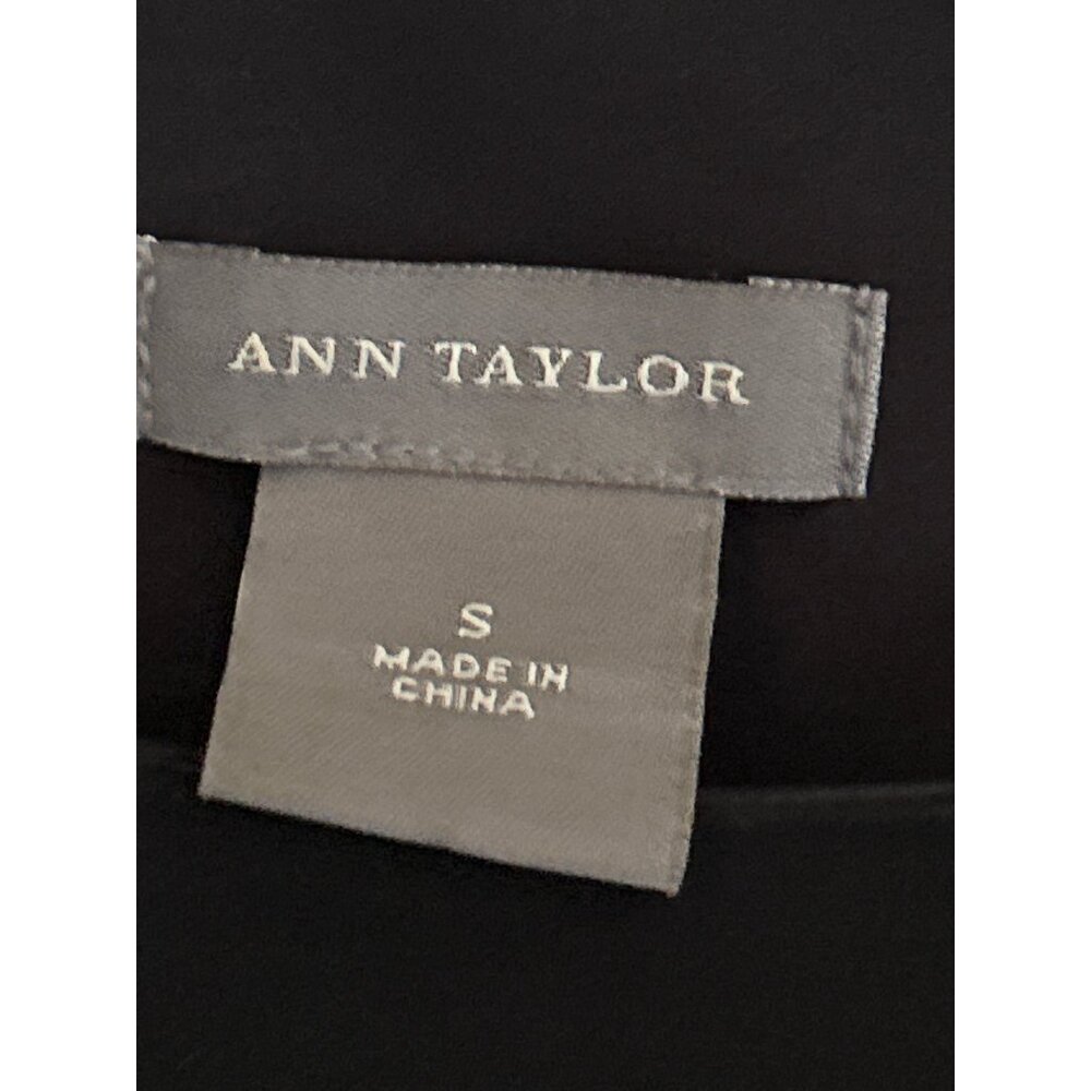 Ann Taylor Black Ruffle Sleeve Lined Silk Blouse - Small - Picture 2 of 8